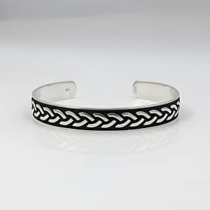 925 Sterling Silver Men's Cuff Bracelet featuring a Braided Wheat or Infinity Knot Pattern with an Oxidized Black Background