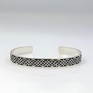 925 Sterling Silver Men's Cuff Bracelet featuring an Intricate Oxidized Celtic Knotwork Infinite Loop Pattern
